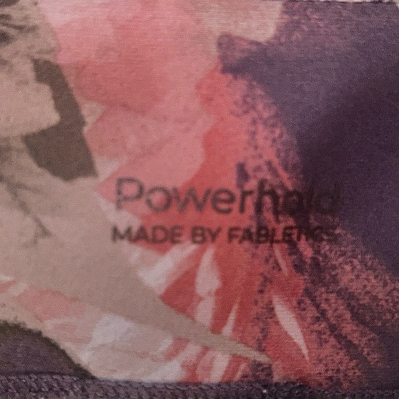 THREE pairs of women’s leggings size M - Picture 4 of 5